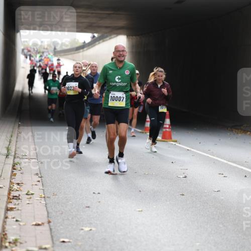 05.10.2025 - 20. swb-Marathon Bremen Michael Strokosch http://msf.ph/oto/9206506 05.10.2025 10:49:24 Laufen 1023, 10007, 10 meine-sportfotos.de