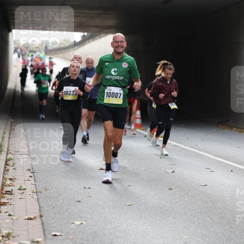 05.10.2025 - 20. swb-Marathon Bremen Michael Strokosch http://msf.ph/oto/9206508 05.10.2025 10:49:25 Laufen 10235, 10007, 10 meine-sportfotos.de