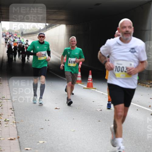 05.10.2025 - 20. swb-Marathon Bremen Michael Strokosch http://msf.ph/oto/9206521 05.10.2025 10:49:32 Laufen 26, 9318, 1003 meine-sportfotos.de