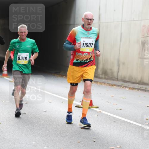 05.10.2025 - 20. swb-Marathon Bremen Michael Strokosch http://msf.ph/oto/9206524 05.10.2025 10:49:33 Laufen 10326, 9318, 20, 11507, 00 meine-sportfotos.de