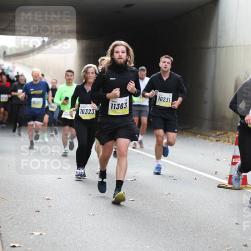 05.10.2025 - 20. swb-Marathon Bremen Michael Strokosch http://msf.ph/oto/9206583 05.10.2025 10:50:02 Laufen 10107, 10307, 10323, 11363, 10231, 11317 meine-sportfotos.de