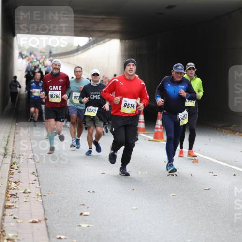 05.10.2025 - 20. swb-Marathon Bremen Michael Strokosch http://msf.ph/oto/9206615 05.10.2025 10:50:15 Laufen 10260, 972, 11380, 9514, 11052 meine-sportfotos.de