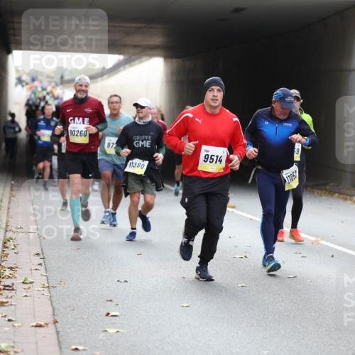 05.10.2025 - 20. swb-Marathon Bremen Michael Strokosch http://msf.ph/oto/9206618 05.10.2025 10:50:16 Laufen 10260, 97, 11380, 9514, 59, 11052 meine-sportfotos.de
