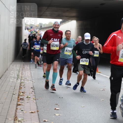 05.10.2025 - 20. swb-Marathon Bremen Michael Strokosch http://msf.ph/oto/9206620 05.10.2025 10:50:17 Laufen 10260, 0116, 114, 0195, 9514, 9720, 11380, 11052 meine-sportfotos.de