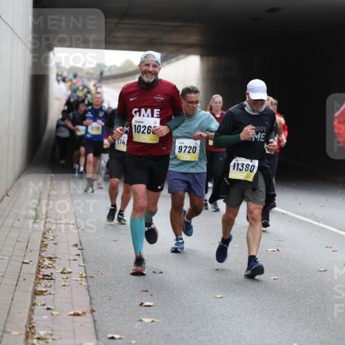 05.10.2025 - 20. swb-Marathon Bremen Michael Strokosch http://msf.ph/oto/9206622 05.10.2025 10:50:17 Laufen 714, 1026, 9514, 9720, 11380 meine-sportfotos.de