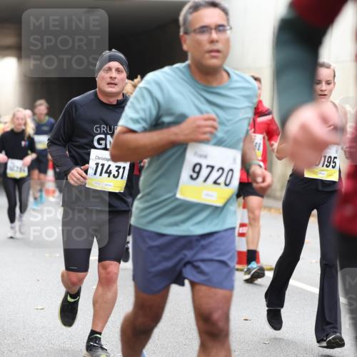 05.10.2025 - 20. swb-Marathon Bremen Michael Strokosch http://msf.ph/oto/9206628 05.10.2025 10:50:20 Laufen 10116, 11431, 02522, 9720, 30, 88, 195, 102 meine-sportfotos.de