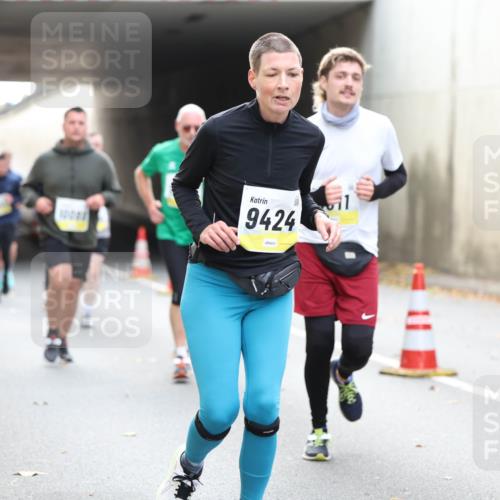 05.10.2025 - 20. swb-Marathon Bremen Michael Strokosch http://msf.ph/oto/9206659 05.10.2025 10:50:33 Laufen 9424 meine-sportfotos.de