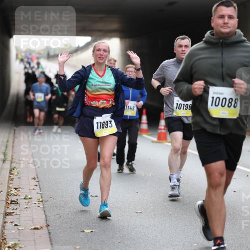 05.10.2025 - 20. swb-Marathon Bremen Michael Strokosch http://msf.ph/oto/9206665 05.10.2025 10:50:35 Laufen 20, 11693, 1148, 10196, 10088, 107 meine-sportfotos.de