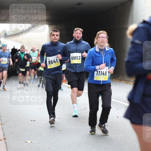 05.10.2025 - 20. swb-Marathon Bremen Michael Strokosch http://msf.ph/oto/9206672 05.10.2025 10:50:37 Laufen 9541, 10653, 77148, 11693 meine-sportfotos.de