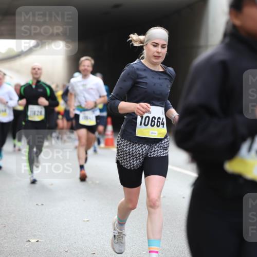 05.10.2025 - 20. swb-Marathon Bremen Michael Strokosch http://msf.ph/oto/9206696 05.10.2025 10:50:47 Laufen 10664, 136 meine-sportfotos.de
