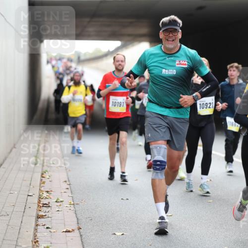 05.10.2025 - 20. swb-Marathon Bremen Michael Strokosch http://msf.ph/oto/9206710 05.10.2025 10:50:52 Laufen 10191, 10921, 11664, 11723 meine-sportfotos.de