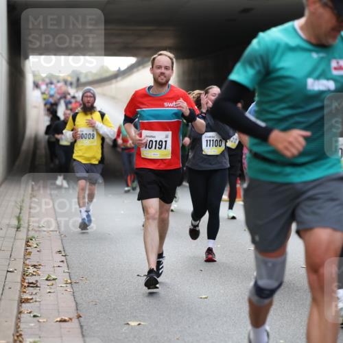 05.10.2025 - 20. swb-Marathon Bremen Michael Strokosch http://msf.ph/oto/9206713 05.10.2025 10:50:53 Laufen 0009, 10191, 11100, 092, 2, 106 meine-sportfotos.de