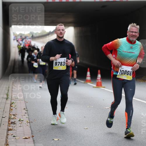 05.10.2025 - 20. swb-Marathon Bremen Michael Strokosch http://msf.ph/oto/9206727 05.10.2025 10:51:01 Laufen 20, 9783, 10008 meine-sportfotos.de