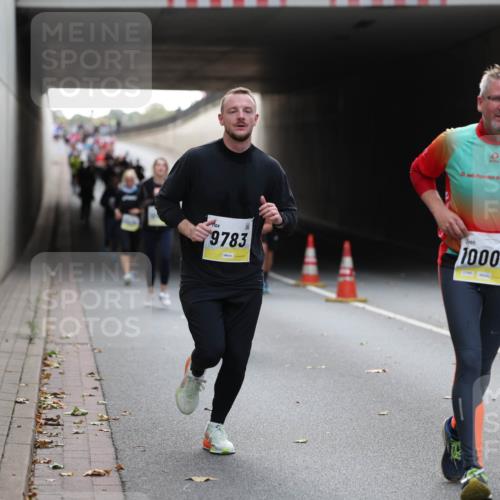 05.10.2025 - 20. swb-Marathon Bremen Michael Strokosch http://msf.ph/oto/9206728 05.10.2025 10:51:01 Laufen 20, 9783, 10008 meine-sportfotos.de