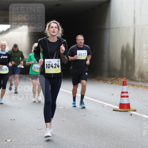 05.10.2025 - 20. swb-Marathon Bremen Michael Strokosch http://msf.ph/oto/9206736 05.10.2025 10:51:06 Laufen 11426, 9266, 10424, 9577 meine-sportfotos.de