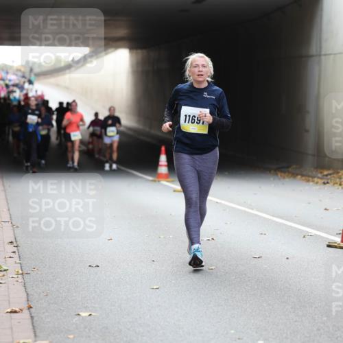 05.10.2025 - 20. swb-Marathon Bremen Michael Strokosch http://msf.ph/oto/9206749 05.10.2025 10:51:11 Laufen 1169 meine-sportfotos.de