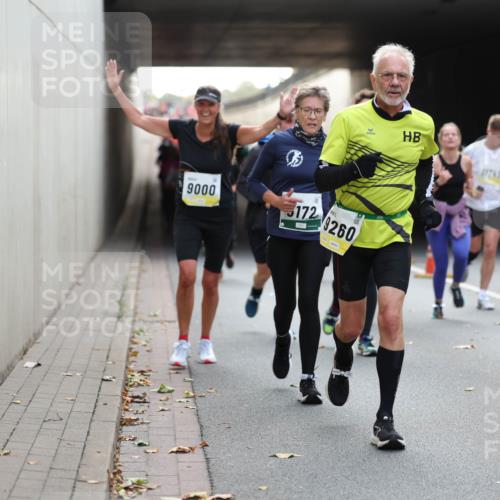 05.10.2025 - 20. swb-Marathon Bremen Michael Strokosch http://msf.ph/oto/9206784 05.10.2025 10:51:28 Laufen 9000, 172, 9260 meine-sportfotos.de