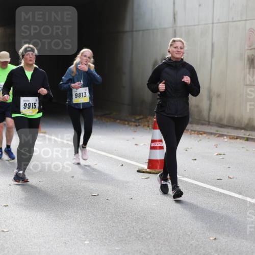 05.10.2025 - 20. swb-Marathon Bremen Michael Strokosch http://msf.ph/oto/9206789 05.10.2025 10:58:16 Laufen 9771, 10, 9915, 9813, 00 meine-sportfotos.de