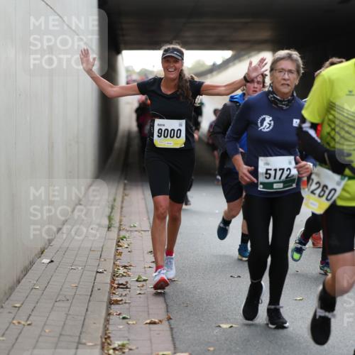 05.10.2025 - 20. swb-Marathon Bremen Michael Strokosch http://msf.ph/oto/9206790 05.10.2025 10:51:29 Laufen 9000, 5172, 260 meine-sportfotos.de