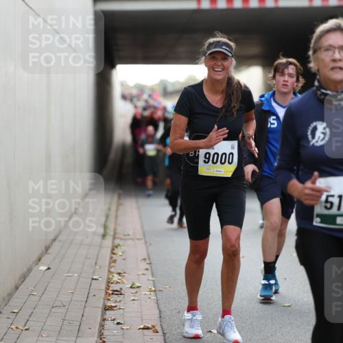 05.10.2025 - 20. swb-Marathon Bremen Michael Strokosch http://msf.ph/oto/9206798 05.10.2025 10:51:30 Laufen 9000, 201, 02531, 5172 meine-sportfotos.de