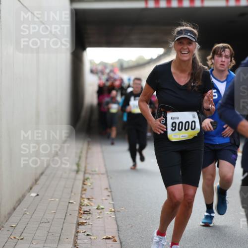 05.10.2025 - 20. swb-Marathon Bremen Michael Strokosch http://msf.ph/oto/9206801 05.10.2025 10:51:30 Laufen 9000, 02531, 5, 172 meine-sportfotos.de