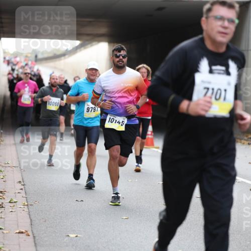 05.10.2025 - 20. swb-Marathon Bremen Michael Strokosch http://msf.ph/oto/9206814 05.10.2025 10:51:34 Laufen 11276, 10069, 9797, 10145, 7101 meine-sportfotos.de