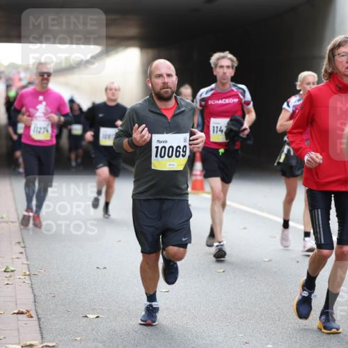 05.10.2025 - 20. swb-Marathon Bremen Michael Strokosch http://msf.ph/oto/9206829 05.10.2025 10:51:38 Laufen 1127, 10069, 114 meine-sportfotos.de