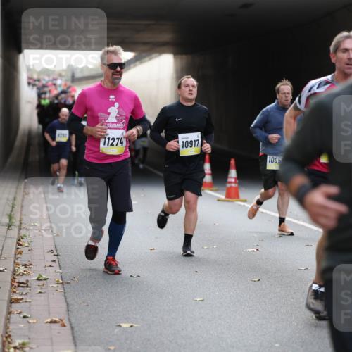 05.10.2025 - 20. swb-Marathon Bremen Michael Strokosch http://msf.ph/oto/9206834 05.10.2025 10:51:39 Laufen 11274, 10917, 1005, 10069 meine-sportfotos.de