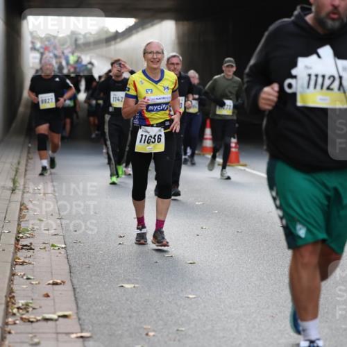 05.10.2025 - 20. swb-Marathon Bremen Michael Strokosch http://msf.ph/oto/9206845 05.10.2025 10:58:27 Laufen 9927, 1142, 0, 1112, 11636, 13 meine-sportfotos.de