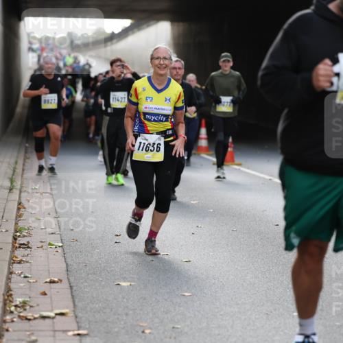 05.10.2025 - 20. swb-Marathon Bremen Michael Strokosch http://msf.ph/oto/9206848 05.10.2025 10:58:28 Laufen 11427, 9927, 11636, 3, 121 meine-sportfotos.de