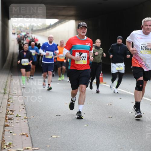 05.10.2025 - 20. swb-Marathon Bremen Michael Strokosch http://msf.ph/oto/9206853 05.10.2025 10:51:48 Laufen 11606, 457, 977, 7656, 10657, 30 meine-sportfotos.de