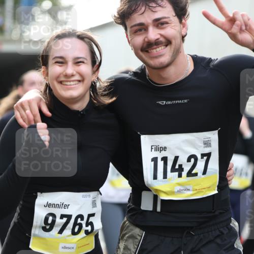 05.10.2025 - 20. swb-Marathon Bremen Michael Strokosch http://msf.ph/oto/9206889 05.10.2025 10:58:35 Laufen 11427, 02015, 9765 meine-sportfotos.de