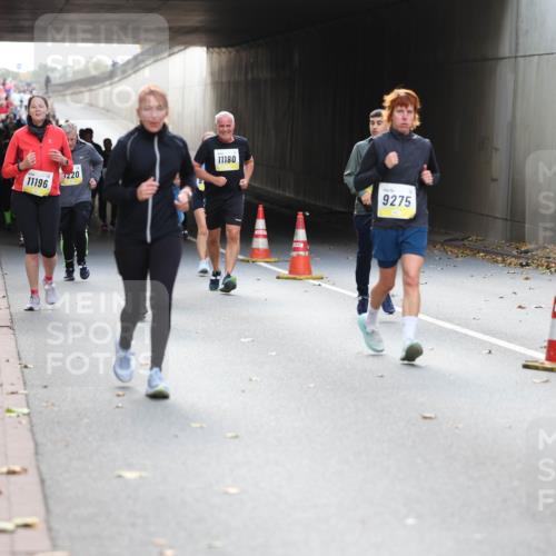 05.10.2025 - 20. swb-Marathon Bremen Michael Strokosch http://msf.ph/oto/9206903 05.10.2025 10:58:39 Laufen 11196, 220, 11180, 9275, 11478 meine-sportfotos.de