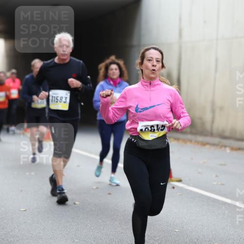 05.10.2025 - 20. swb-Marathon Bremen Michael Strokosch http://msf.ph/oto/9206919 05.10.2025 10:52:08 Laufen 11583 meine-sportfotos.de