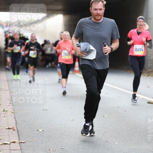 05.10.2025 - 20. swb-Marathon Bremen Michael Strokosch http://msf.ph/oto/9206929 05.10.2025 10:52:14 Laufen 10694, 116211 meine-sportfotos.de