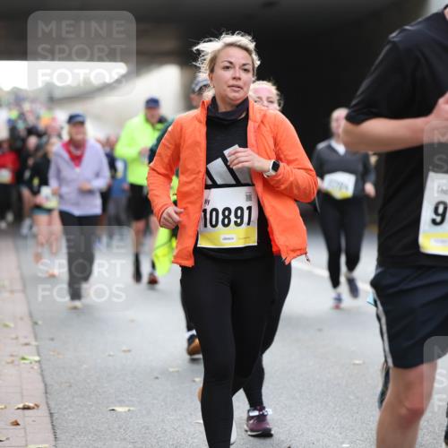 05.10.2025 - 20. swb-Marathon Bremen Michael Strokosch http://msf.ph/oto/9207016 05.10.2025 10:59:03 Laufen 10891, 9335 meine-sportfotos.de