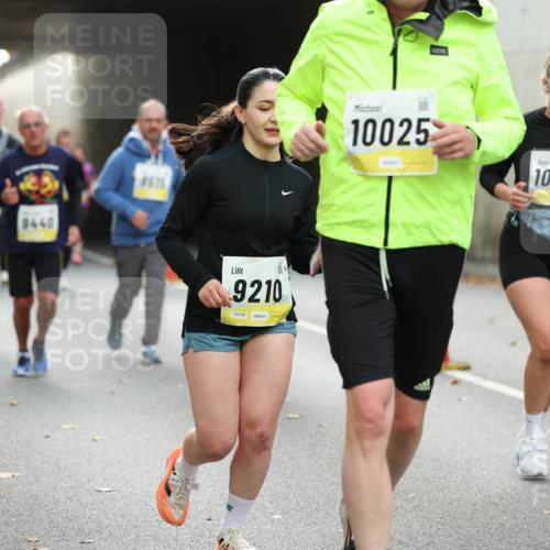05.10.2025 - 20. swb-Marathon Bremen Michael Strokosch http://msf.ph/oto/9207033 05.10.2025 10:59:08 Laufen 9440, 4676, 9210, 02598, 10025, 10255 meine-sportfotos.de