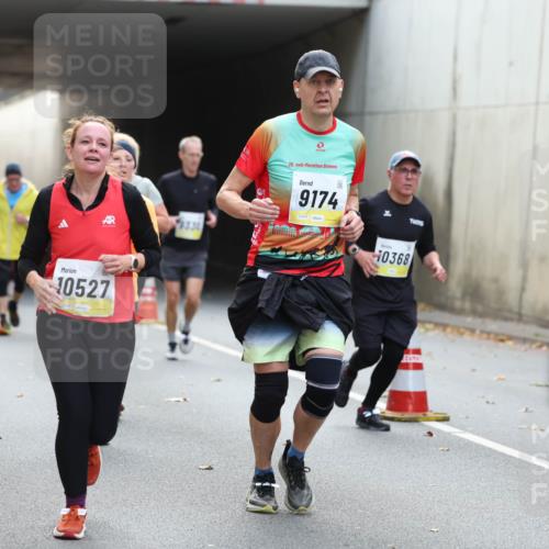 05.10.2025 - 20. swb-Marathon Bremen Michael Strokosch http://msf.ph/oto/9207053 05.10.2025 10:52:38 Laufen 9131, 6786, 10527, 20, 9174, 01818, 1, 150, 10368 meine-sportfotos.de