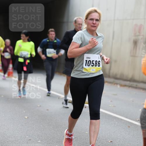 05.10.2025 - 20. swb-Marathon Bremen Michael Strokosch http://msf.ph/oto/9207064 05.10.2025 10:52:40 Laufen 10586, 1025 meine-sportfotos.de