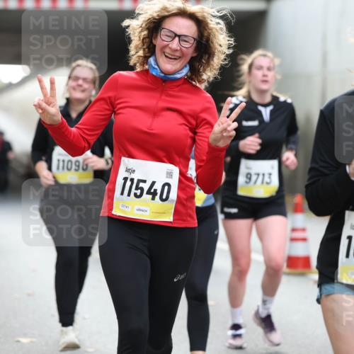 05.10.2025 - 20. swb-Marathon Bremen Michael Strokosch http://msf.ph/oto/9207068 05.10.2025 10:59:14 Laufen 11096, 11540, 02141, 9713, 10437 meine-sportfotos.de