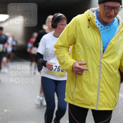 05.10.2025 - 20. swb-Marathon Bremen Michael Strokosch http://msf.ph/oto/9207079 05.10.2025 10:52:45 Laufen 766 meine-sportfotos.de