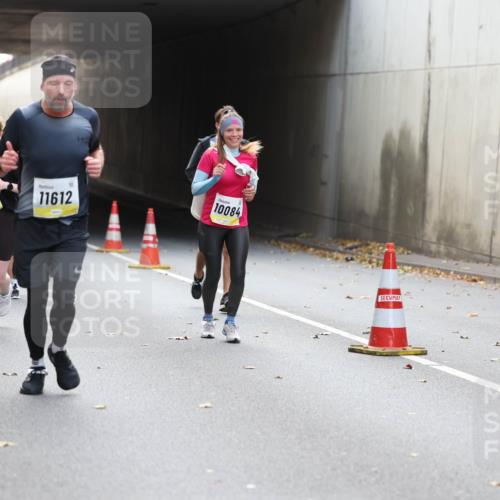 05.10.2025 - 20. swb-Marathon Bremen Michael Strokosch http://msf.ph/oto/9207086 05.10.2025 10:52:47 Laufen 10263, 1078, 11612, 10084, 00 meine-sportfotos.de