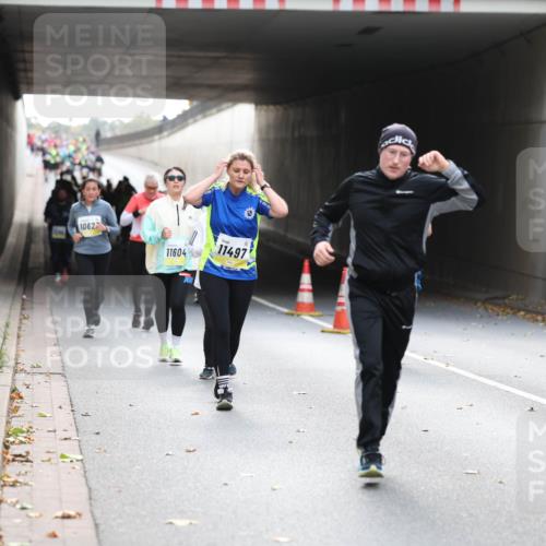 05.10.2025 - 20. swb-Marathon Bremen Michael Strokosch http://msf.ph/oto/9207103 05.10.2025 10:59:23 Laufen 10627, 11604, 11497 meine-sportfotos.de