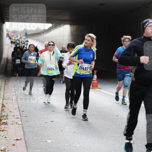 05.10.2025 - 20. swb-Marathon Bremen Michael Strokosch http://msf.ph/oto/9207111 05.10.2025 10:59:24 Laufen 10623, 11604, 11497 meine-sportfotos.de