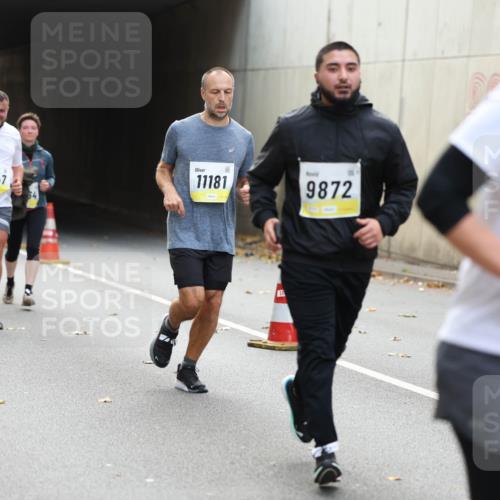 05.10.2025 - 20. swb-Marathon Bremen Michael Strokosch http://msf.ph/oto/9207114 05.10.2025 10:52:52 Laufen 747, 847, 11181, 9872, 1987 meine-sportfotos.de