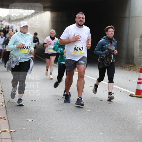 05.10.2025 - 20. swb-Marathon Bremen Michael Strokosch http://msf.ph/oto/9207119 05.10.2025 10:52:54 Laufen 263, 100, 9847 meine-sportfotos.de