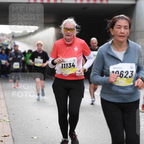05.10.2025 - 20. swb-Marathon Bremen Michael Strokosch http://msf.ph/oto/9207136 05.10.2025 10:59:30 Laufen 11134, 0623 meine-sportfotos.de