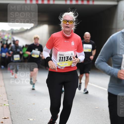 05.10.2025 - 20. swb-Marathon Bremen Michael Strokosch http://msf.ph/oto/9207138 05.10.2025 10:59:30 Laufen 11134, 01840, 10623 meine-sportfotos.de