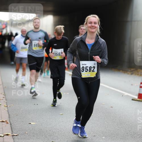 05.10.2025 - 20. swb-Marathon Bremen Michael Strokosch http://msf.ph/oto/9207147 05.10.2025 10:52:59 Laufen 962, 1562, 9582 meine-sportfotos.de