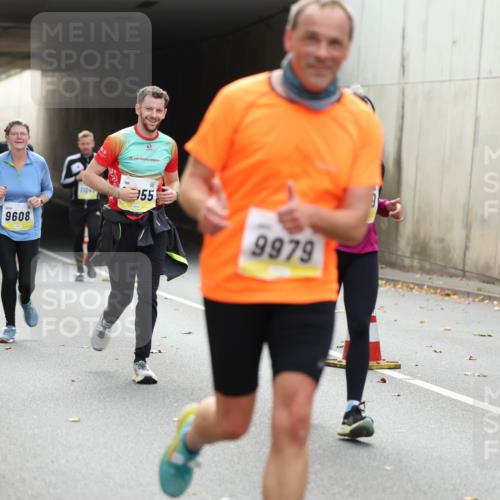 05.10.2025 - 20. swb-Marathon Bremen Michael Strokosch http://msf.ph/oto/9207175 05.10.2025 10:53:04 Laufen 1172, 9608, 110, 55, 9979, 00 meine-sportfotos.de